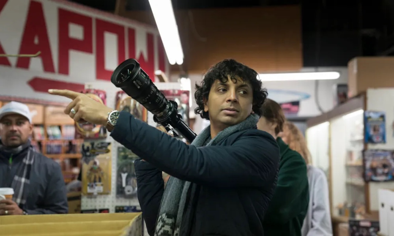 M. Night Shyamalan Signs First-Look Deal With Warner Bros, Including  Daughter's Directorial Debut Film - American Kahani